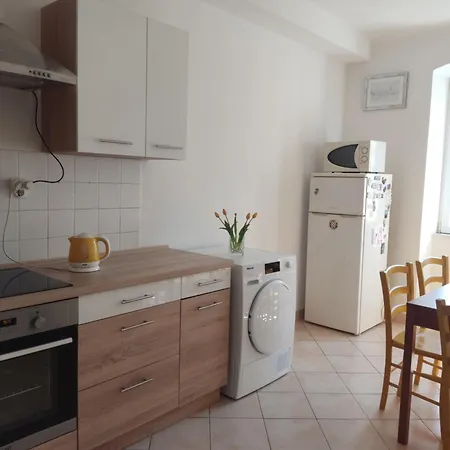 Anajogo Апартаменти *