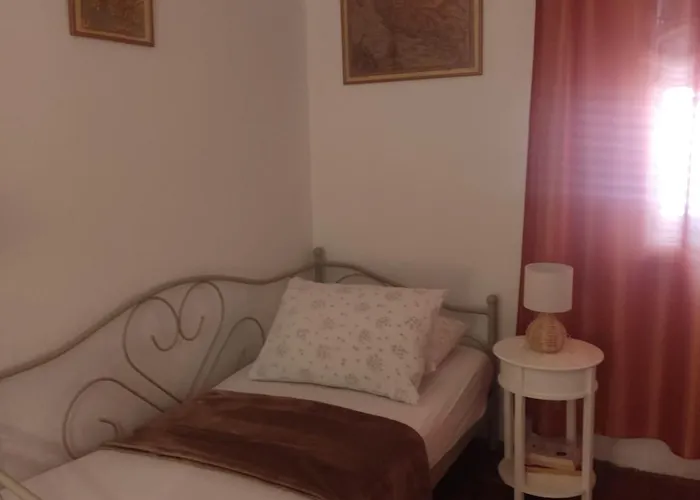 Anajogo Apartment Split